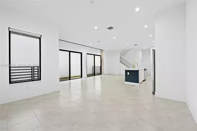 4402 NW 81st Ave, Doral, FL 33166 - Photo 5