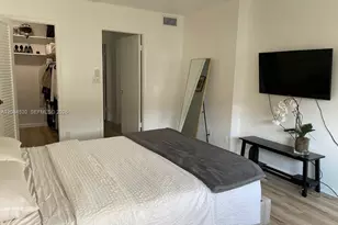 620 NE 12th Ave, Hallandale Beach, FL 33009 - Photo 11