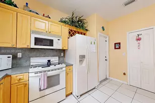 18201 SW 144th Ct, Miami, FL 33177 - Photo 23