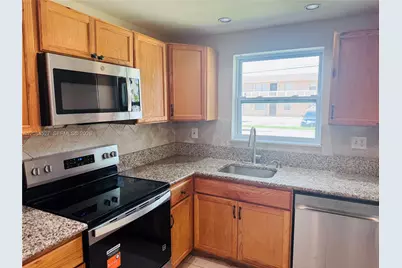 6090 SW 41st St #19, Davie, FL 33314 - Photo 3
