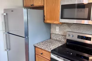 6090 SW 41st St, Davie, FL 33314 - Photo 5