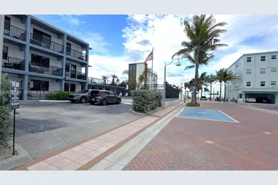 321 Wilson St #A105, Hollywood, FL 33019 - Photo 17