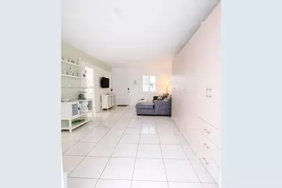 321 Wilson St #A105, Hollywood, FL 33019 - Photo 3