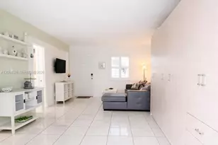 321 Wilson St, Hollywood, FL 33019 - Photo 3