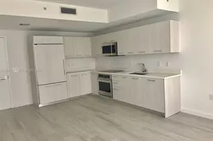 55 SW 9th St, Miami, FL 33130 - Photo 5