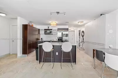 1900 N Bayshore Dr #3315, Miami, FL 33132 - Photo 11