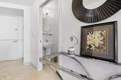 1900 N Bayshore Dr #3315, Miami, FL 33132 - Photo 27