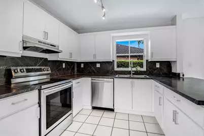 13230 NW 8th Ter, Miami, FL 33182 - Photo 13