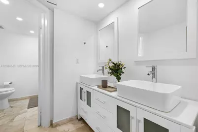 2401 Collins Ave #1508, Miami Beach, FL 33140 - Photo 21