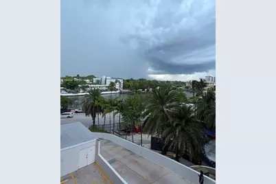 2401 Collins Ave #610, Miami Beach, FL 33140 - Photo 25