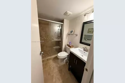 2401 Collins Ave #610, Miami Beach, FL 33140 - Photo 21