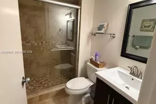 2401 Collins Ave, Miami Beach, FL 33140 - Photo 21