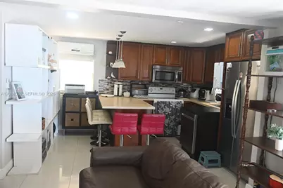 4832 SW 47 Ln, Davie, FL 33314 - Photo 9