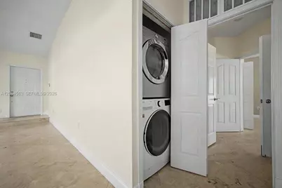 309 SW 2nd St, Florida City, FL 33034 - Photo 15