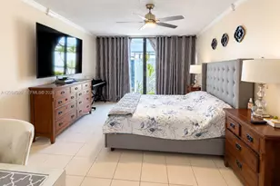 1401 W Golfview Dr, Pembroke Pines, FL 33026 - Photo 11