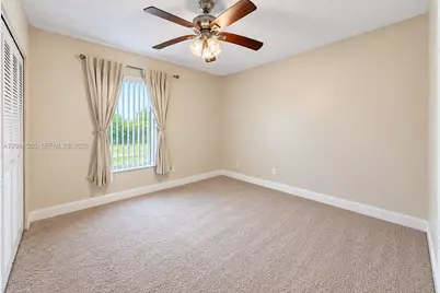 1401 W Golfview Dr #0, Pembroke Pines, FL 33026 - Photo 7