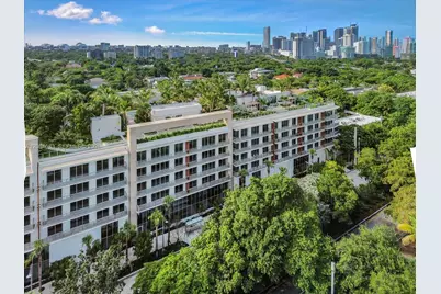 2200 Brickell Avenue #402, Miami, FL 33129 - Photo 1