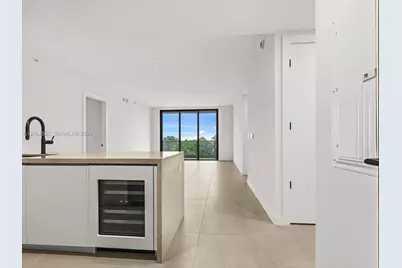 2200 Brickell Avenue #402, Miami, FL 33129 - Photo 5