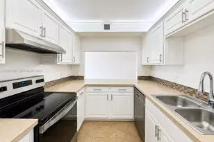 9430 Live Oak Pl, Davie, FL 33324 - Photo 1