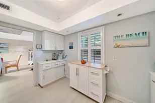 3980 Oaks Clubhouse Dr, Pompano Beach, FL 33069 - Photo 7