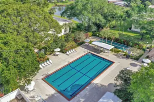 3980 Oaks Clubhouse Dr, Pompano Beach, FL 33069 - Photo 31