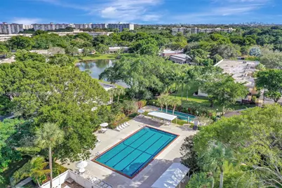 3980 Oaks Clubhouse Dr #409, Pompano Beach, FL 33069 - Photo 37