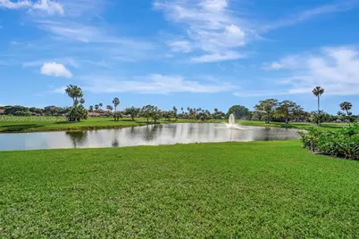 3980 Oaks Clubhouse Dr #409, Pompano Beach, FL 33069 - Photo 33
