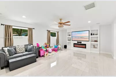 1575 Harlock Rd, Melbourne, FL 32934 - Photo 11