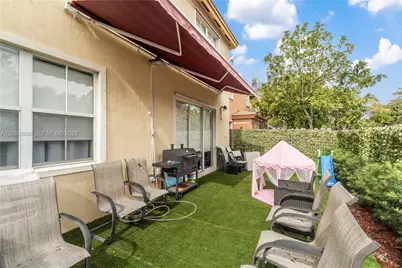 8739 NW 109th Ct, Doral, FL 33178 - Photo 13