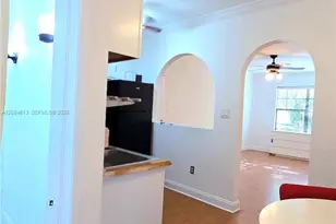 934 Michigan Ave, Miami Beach, FL 33139 - Photo 11