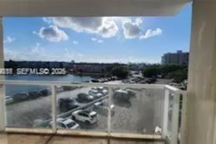 1351 NE Miami Gardens Dr, Miami, FL 33179 - Photo 5