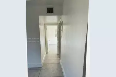 1020 NW 106th St #Rear, Miami, FL 33150 - Photo 3