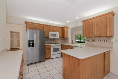 7905 Cloverfield, Boca Raton, FL 33433 - Photo 9