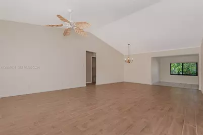 7905 Cloverfield, Boca Raton, FL 33433 - Photo 5