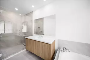 19581 NE 14th Ave, Miami, FL 33179 - Photo 31