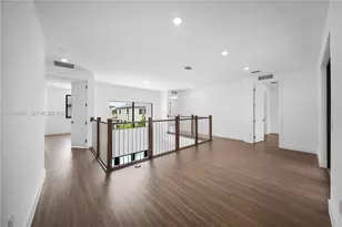 19581 NE 14th Ave, Miami, FL 33179 - Photo 23