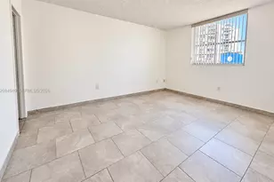 5055 NW 7th St, Miami, FL 33126 - Photo 7