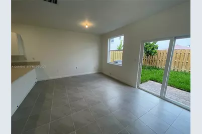 2568 SE 25th Rd #2568, Homestead, FL 33035 - Photo 9