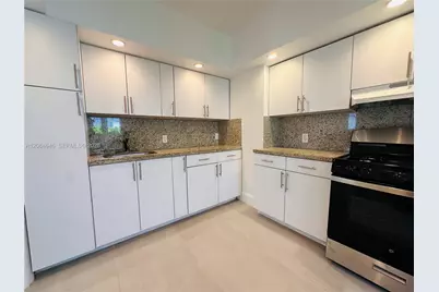 2045 Calais Dr #6, Miami Beach, FL 33141 - Photo 9