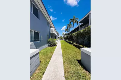 2045 Calais Dr #6, Miami Beach, FL 33141 - Photo 31