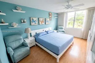 1300 St Charles Pl, Pembroke Pines, FL 33026 - Photo 7