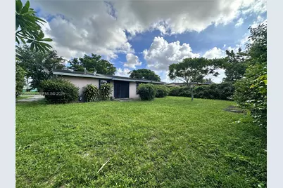 1410 NW 174th St, Miami Gardens, FL 33169 - Photo 3