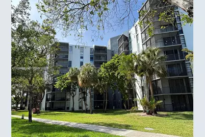 3301 N Country Club Dr #211, Aventura, FL 33180 - Photo 1