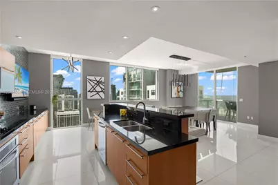 244 Biscayne Blvd #PH4908, Miami, FL 33132 - Photo 13