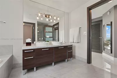 244 Biscayne Blvd #PH4908, Miami, FL 33132 - Photo 21