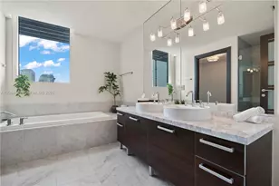 244 Biscayne Blvd, Miami, FL 33132 - Photo 19