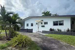 520 SW 5th St, Hallandale Beach, FL 33009 - Photo 1