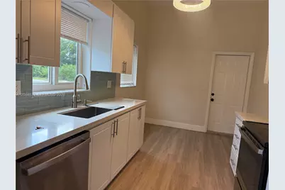 520 SW 5th St, Hallandale Beach, FL 33009 - Photo 5