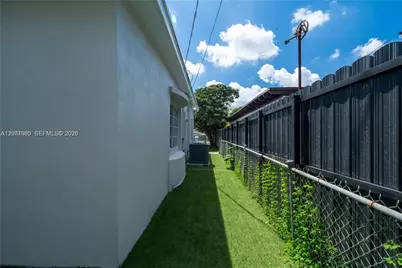 323 NW 104th Ter #-, Miami, FL 33150 - Photo 21