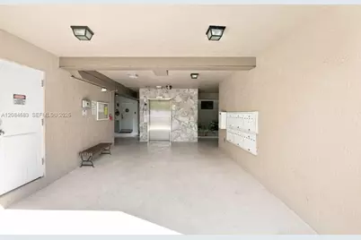 471 Ives Dairy Rd #202-3, Miami, FL 33179 - Photo 31